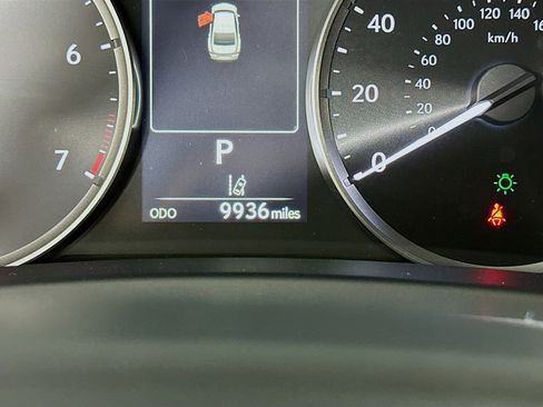 Used 2025 Lexus IS 350 F Sport w/ Accessory Package 2 RWD image 19