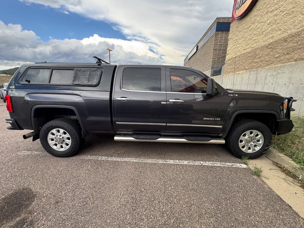 Used 2015 GMC Sierra 2500 SLT w/ Duramax Plus Package AWD/4WD image 2