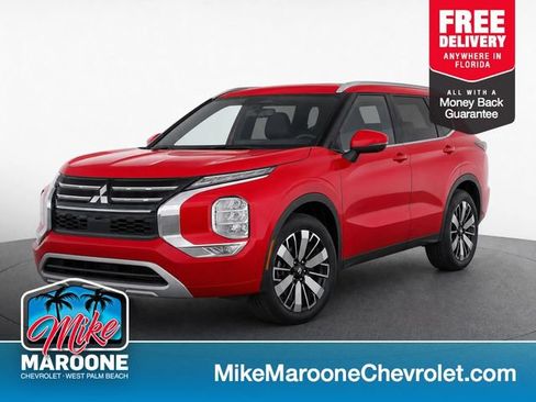 Used 2025 Mitsubishi Outlander SEL FWD image 1