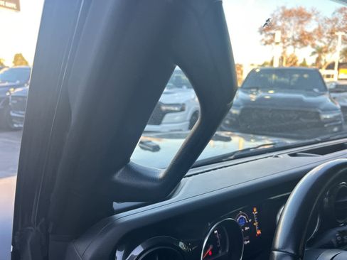 Used 2021 Jeep Wrangler Unlimited Sport image 38