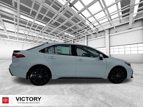 New 2026 Toyota Corolla SE image 2