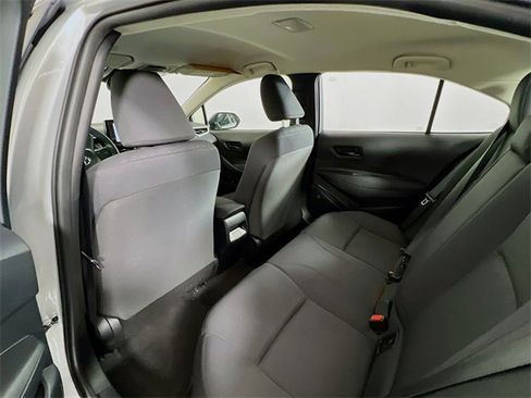 Used 2024 Toyota Corolla LE image 18