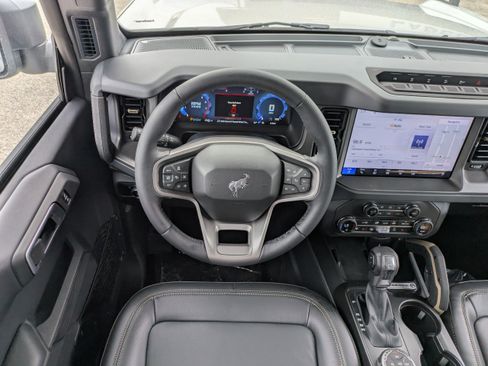 New 2026 Ford Bronco Badlands AWD/4WD image 15