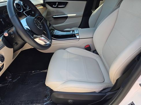 Used 2023 Mercedes-Benz C 300 4MATIC Sedan image 13