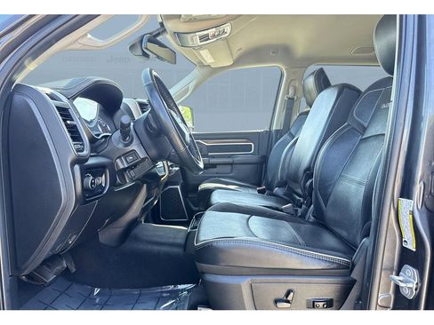 Used 2024 RAM 2500 Laramie AWD/4WD image 11