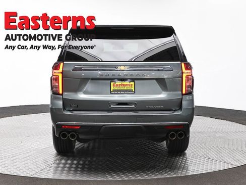 Used 2023 Chevrolet Suburban Premier image 6