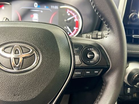 Used 2025 Toyota RAV4 XLE Premium FWD image 19
