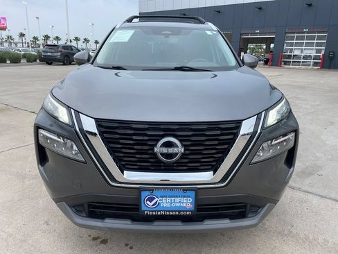 Used 2022 Nissan Rogue SV w/ SV Premium Package FWD image 2