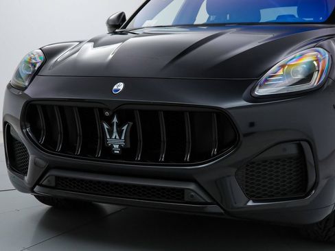 Certified 2024 Maserati Grecale Modena AWD/4WD image 9