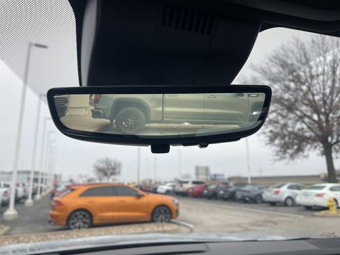 Certified 2025 Chevrolet Tahoe Premier image 36