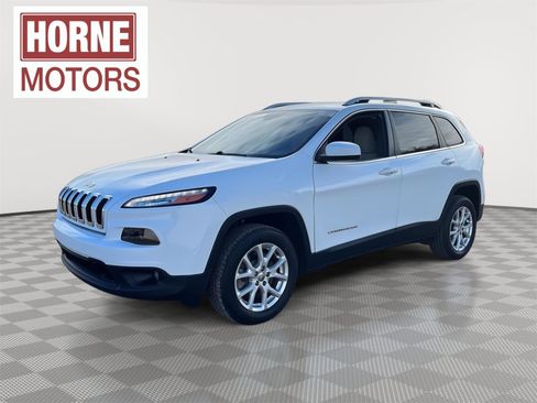 Used 2017 Jeep Cherokee Latitude w/ Comfort/Convenience Group image 1
