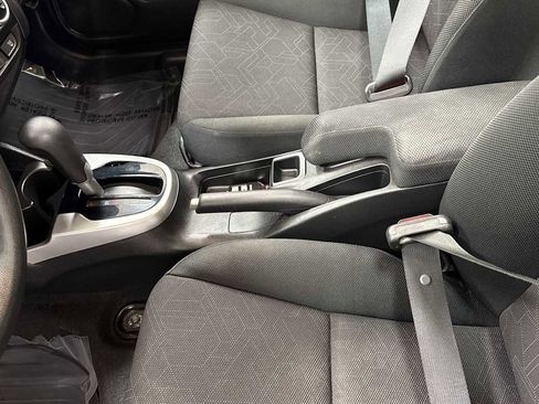 Used 2017 Honda Fit EX image 22