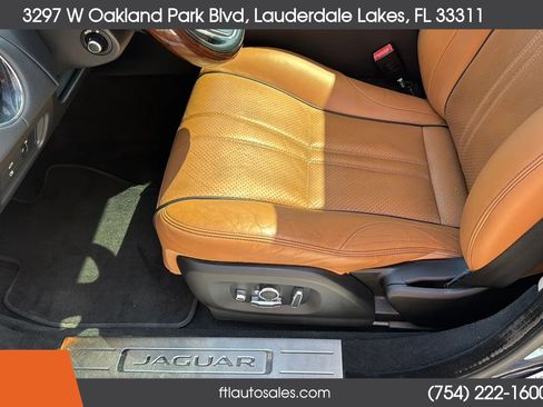 Used 2016 Jaguar XJ AWD/4WD image 22