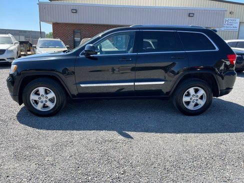 Used 2012 Jeep Grand Cherokee Laredo w/ Laredo E Group image 10