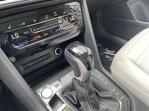 New 2026 Volkswagen Taos SE AWD/4WD image 30