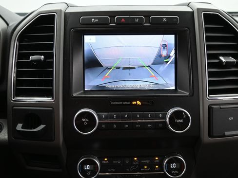 Used 2021 Ford Expedition XLT RWD image 17