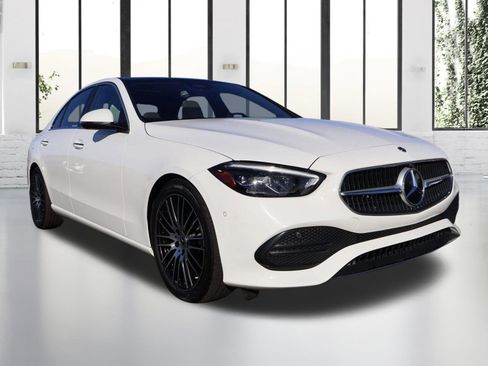 Certified 2022 Mercedes-Benz C 300 4MATIC Sedan w/ Pinnacle Trim Package image 8