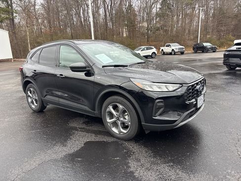 Used 2025 Ford Escape ST-Line w/ Tech Pack #1 image 2