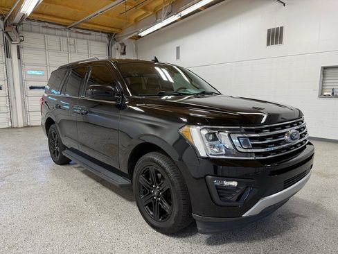 Used 2021 Ford Expedition XLT RWD image 4