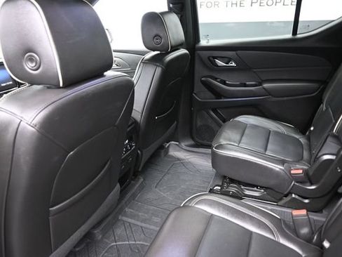 Used 2023 Chevrolet Traverse Premier w/ LPO, Floor Liner Package AWD/4WD image 25