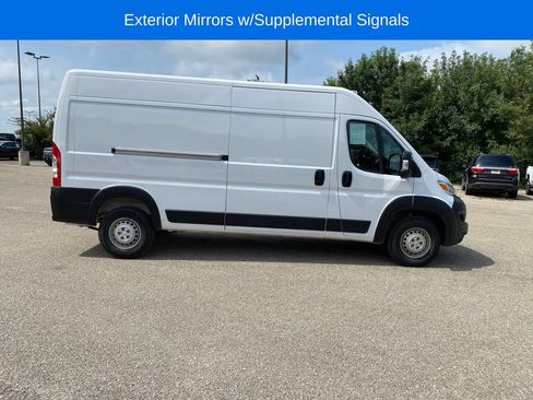 Used 2025 RAM ProMaster 2500 w/ Convenience Group FWD image 7