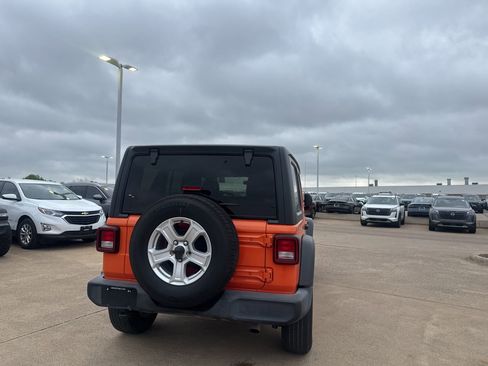 Used 2018 Jeep Wrangler Unlimited Sport S image 19