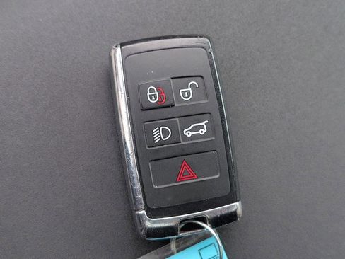Used 2019 Land Rover Discovery HSE AWD/4WD image 34