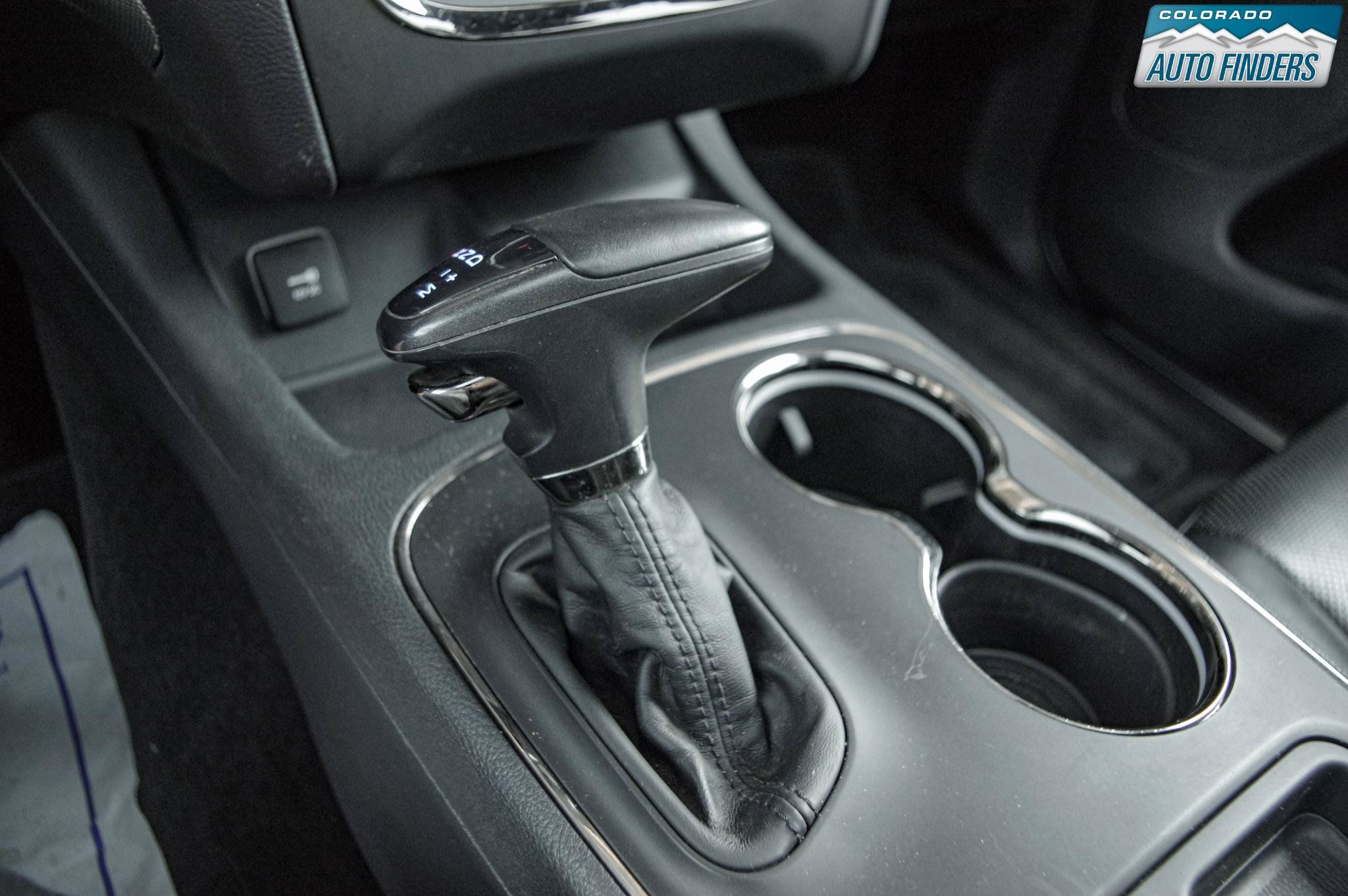 Used 2019 Dodge Durango R/T w/ Technology Group AWD/4WD image 18