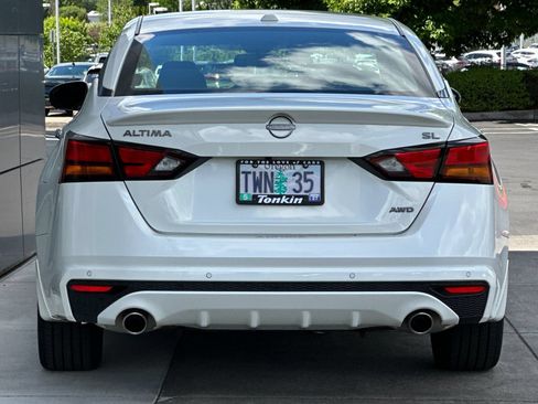 Used 2025 Nissan Altima 2.5 SL AWD/4WD image 4