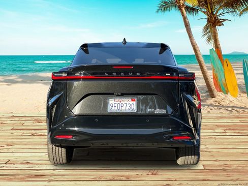 Used 2023 Lexus RZ 450e Premium image 4