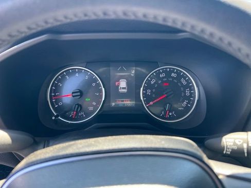 Used 2022 Toyota RAV4 XLE w/ Convenience Package AWD/4WD image 16