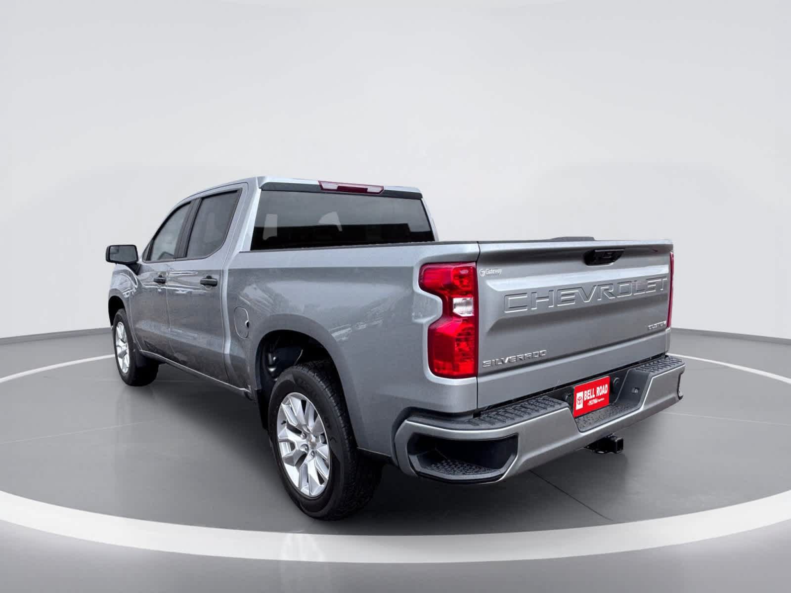 Used 2025 Chevrolet Silverado 1500 Custom RWD image 2