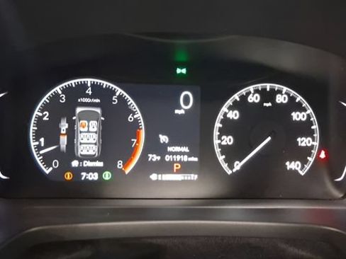 Used 2025 Honda Pilot Touring image 32