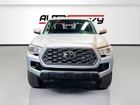 Used 2023 Toyota Tacoma SR AWD/4WD image 2