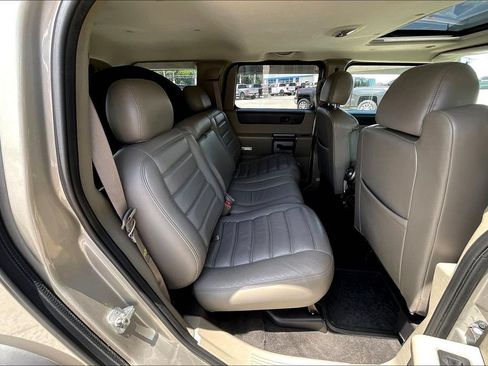Used 2003 HUMMER H2 w/ Preferred Equipment Group AWD/4WD image 21