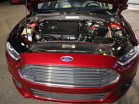 Used 2014 Ford Fusion SE w/ Equipment Group 202A image 20
