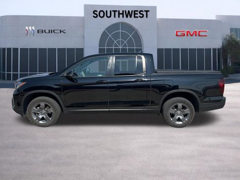 Used 2024 Honda Ridgeline TrailSport image 8
