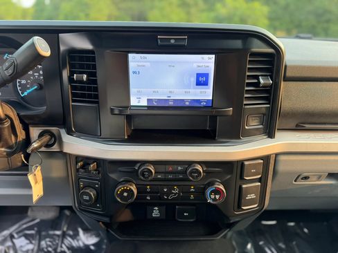 Used 2025 Ford F350 XLT AWD/4WD image 17