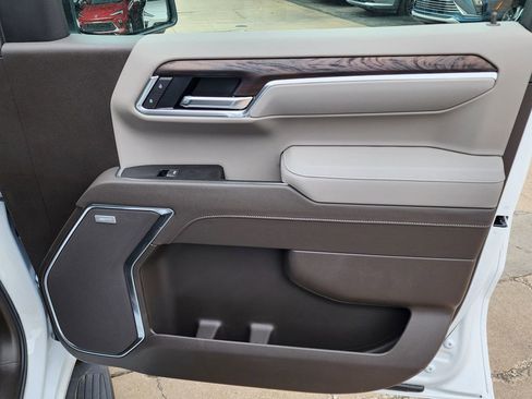 New 2026 GMC Sierra 1500 SLT w/ SLT Premium Plus Package AWD/4WD image 36