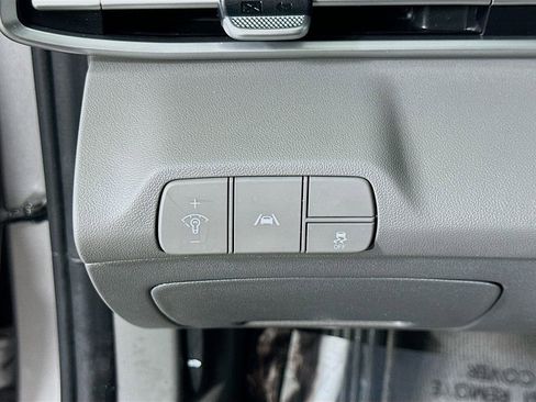 Used 2022 Hyundai Elantra SEL w/ Preferred Accessory Package image 21