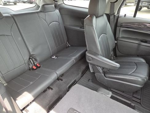 Used 2017 Buick Enclave Leather FWD image 24