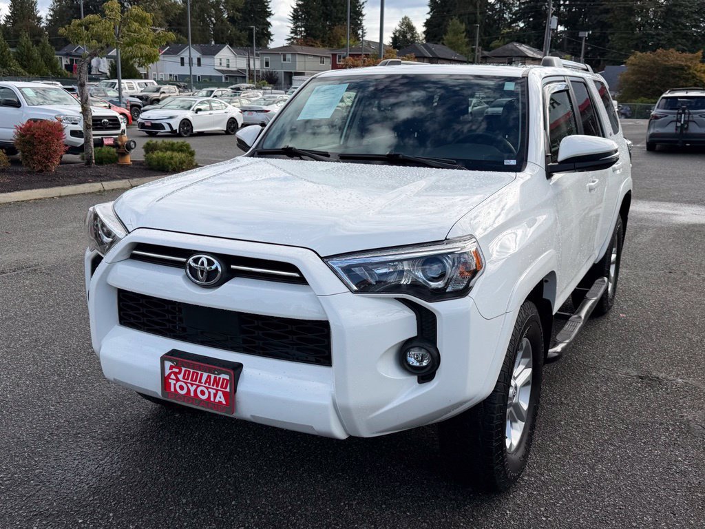 Used 2023 Toyota 4Runner SR5 Premium w/ Moonroof Package AWD/4WD image 4