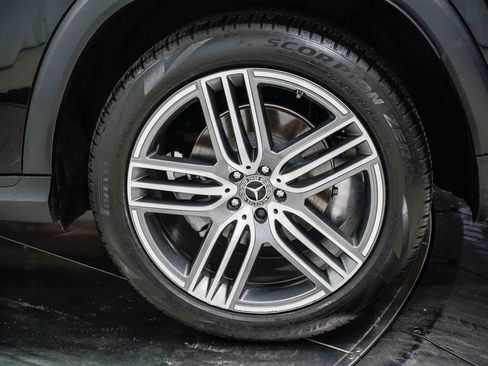 Certified 2026 Mercedes-Benz GLS 450 4MATIC image 10