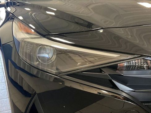 Used 2023 Hyundai Elantra SEL w/ Convenience Package FWD image 32