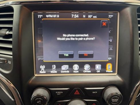 Used 2017 Jeep Grand Cherokee Limited w/ Luxury Group II image 18