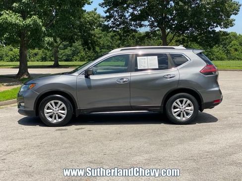 Used 2019 Nissan Rogue FWD image 4
