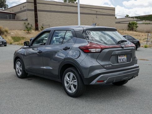 Used 2024 Nissan Kicks S FWD image 6