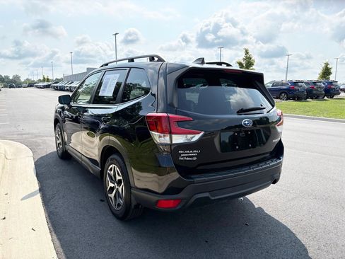 Certified 2023 Subaru Forester Premium w/ Popular Package #2 AWD/4WD image 6