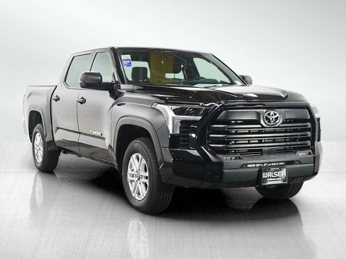 Used 2026 Toyota Tundra SR5 w/ SR5 Convenience Package AWD/4WD image 9