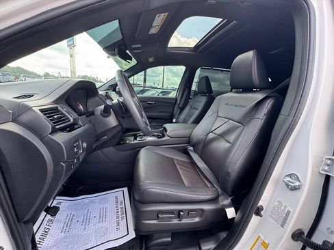 Used 2025 Honda Passport Black Edition image 18